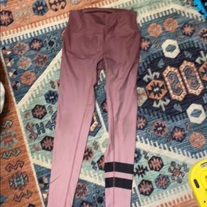 Alo Yoga high waist airbrush leggings.